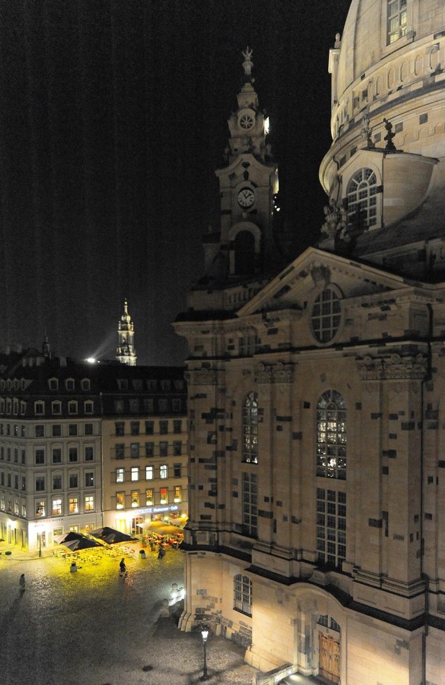 Fig_06_Frauenkirche_night_Dresden_01_010709_3253_1500